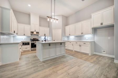 New construction Single-Family house 162 Bighorn Rd, New Waverly, TX 77358 - image 9