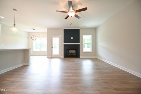 New construction Single-Family house 236 Abingdon Farms Dr, Selma, NC 27576 Naples- photo 5 5