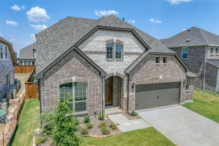 New construction Single-Family house Pilot Point, TX 75009 plan Kirlin - image 2