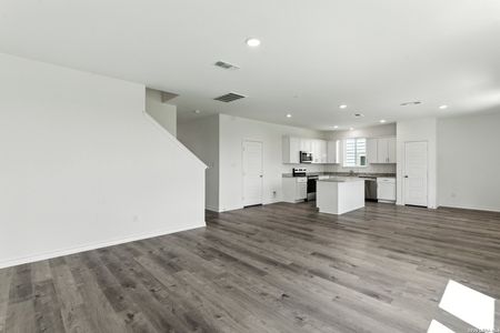 New construction Single-Family house 5159 Bay Breeze, San Antonio, TX 78245 plan Sandalwood - image 16