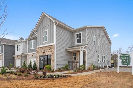 New construction Townhouse house 532 Crown Ridge Dr, Emerson, GA 30120 - image