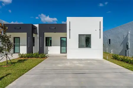 New construction Townhouse house 12387 Sw 220Th St, Miami, FL 33170 - image