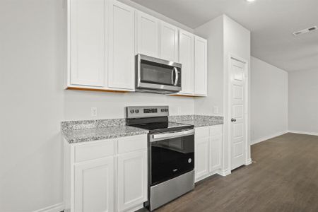 New construction Single-Family house 5036 Wellborn Rd, Crowley, TX 76036 null- photo 8 8