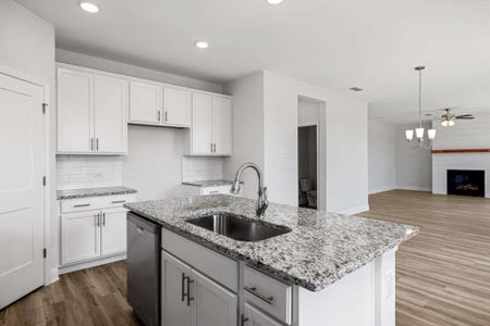 New construction Single-Family house 84 Hickory Grove Ln, Hoschton, GA 30548 - image 6