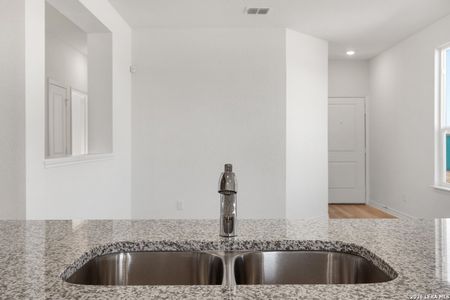 New construction Single-Family house 10037 Jagger Ave, Converse, TX 78109 plan 1243 Modeled - image 13