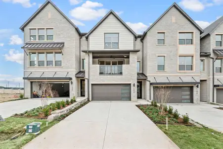 New construction Townhouse house 1336 Cherry Hills Ln, Irving, TX 75038 plan Hogan - image