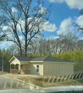 New construction Single-Family house 38 Poplar St, Great Falls, SC 29055 - image