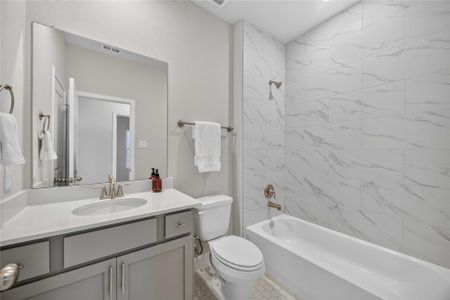 New construction Single-Family house 5525 Katy Fwy, Houston, TX 77007 - image 9