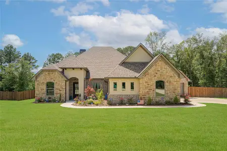New construction Single-Family house 125 Thorn Briar, Longview, TX 75602 - image