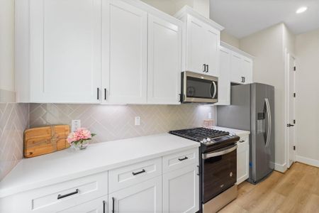 New construction Single-Family house 2131 Blalock Rd, Unit G, Houston, TX 77080 - image 16