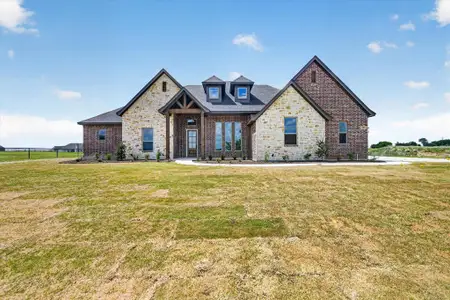 New construction Single-Family house 517 Longhorn Dr, Springtown, TX 76082 - image