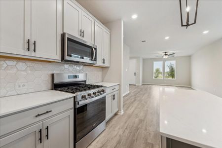 New construction Single-Family house 6427 Prospect Oaks Pkwy, Katy, TX 77449 plan Honeysuckle - image 10