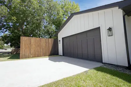 New construction Single-Family house 418 W 4Th St, Justin, TX 76247 - image