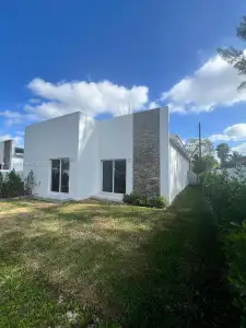 New construction Single-Family house 2421 Nw 23Rd Ln, Fort Lauderdale, FL 33311 - image