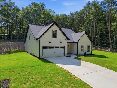 New construction Single-Family house 539 E Valley Rd Ne, Rydal, GA 30171 - image