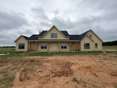 New construction Single-Family house 1016 Three Quarter Lp, Poolville, TX 76487 plan Laramie - image