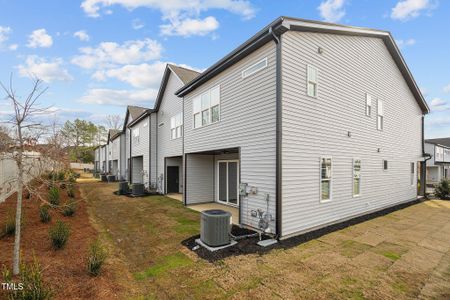 New construction Townhouse house 709 Jamescroft Way, Wake Forest, NC 27587 - photo 21 21