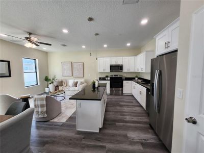 New construction Townhouse house 4370 Cambio Gardens Ct, Tampa, FL 33610 - image 9
