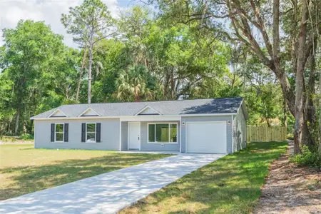 New construction Single-Family house 13099 Ne 7 Loop, Silver Springs, FL 34488 null- photo 0