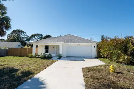 New construction Single-Family house 5232 Se 55Th Ter, Stuart, FL 34997 - image
