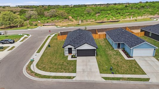New construction Single-Family house 303 Wild Goose, Luling, TX 78648 - image