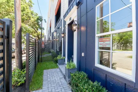 New construction Townhouse house 802 Cage St, Houston, TX 77020 - image