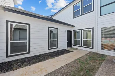 New construction Townhouse house 1412 Crosspointe St, Duncanville, TX 75137 - image