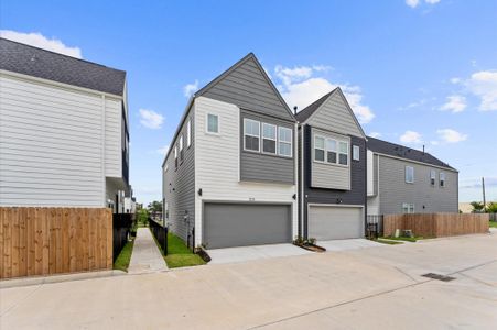 New construction Single-Family house 2213 Springwood Vista Ln, Houston, TX 77055 - image