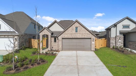 New construction Single-Family house 1068 Shoal Creek Trl, Conroe, TX 77304 plan Elgin - image