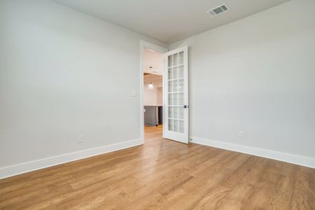 New construction Single-Family house 426 Marion Rd, Venus, TX 76084 plan The Magnolia - image 16