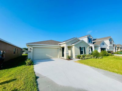 New construction Single-Family house 639 Daring Dr, Davenport, FL 33837 - photo 0