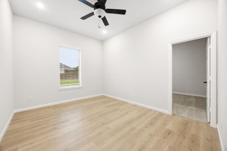 New construction Single-Family house 1017 Clayton St, Aubrey, TX 76227 plan Finley - image 18