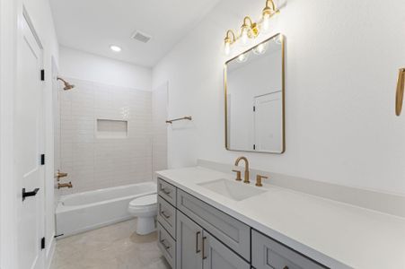 New construction Single-Family house 3107 Jensen Dr, Unit C, Houston, TX 77026 - image 11