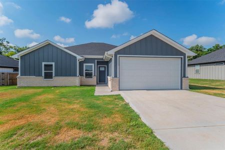 New construction Single-Family house 209 W Links Drive, Godley, TX 76044 - photo 0