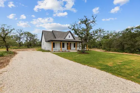 New construction Single-Family house 108 Syrah St, La Vernia, TX 78121 - image