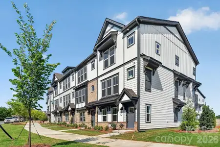 New construction Townhouse house 1804 Alexander Village Main Dr, Charlotte, NC 28262 plan Breckenridge II - image