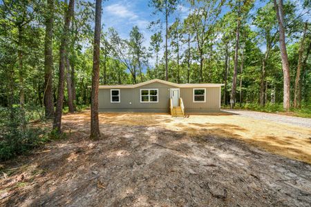 New construction Single-Family house 1104 County Rd 6474, Dayton, TX 77535 - image