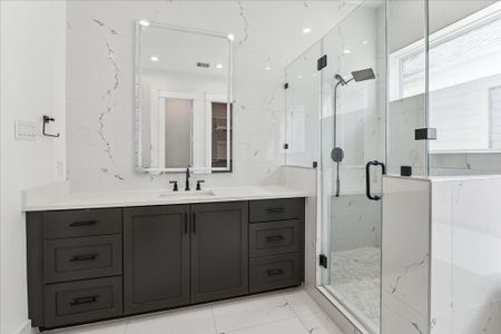 New construction Single-Family house 818 E 24Th St, Houston, TX 77009 - image 5