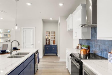 New construction Townhouse house 9015 Indianola Trl, Oak Point, TX 75068 plan Coral (FE) - image 18