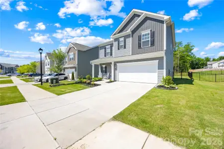 New construction Single-Family house 8131 Jonagold Ln, Charlotte, NC 28215 - image