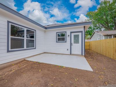 New construction Single-Family house 805 Jones Ave, Seguin, TX 78155 null- photo 1 1