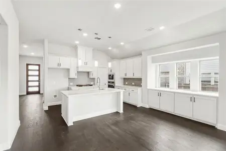 New construction Single-Family house 6 Grouse Cir, Sanger, TX 76266 plan Cypress II - image 7