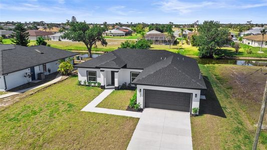 New construction Single-Family house 220 Mark Twain Ln, Rotonda West, FL 33947 - image