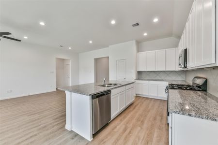 New construction Single-Family house 3019 King Oaks St, Baytown, TX 77251 - image 13