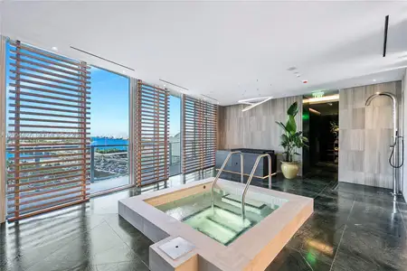 New construction Condo house 1400 Biscayne Blvd, Unit 2502, Miami, FL 33132 - image