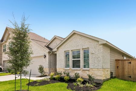 New construction Single-Family house 31106 De La Guerra St, Huffman, TX 77336 plan The Henderson (L404) - image