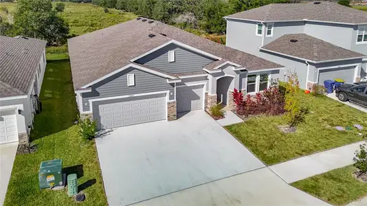 New construction Single-Family house 10471 Bridgegate Heights Lp, San Antonio, FL 33576 plan Camden - image