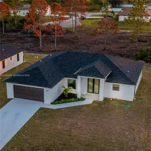 New construction Single-Family house 450 Mercedes Ct, Lehigh Acres, FL 33972 - image