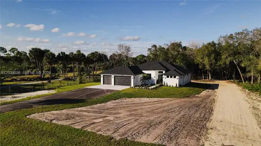 New construction Single-Family house 2565 28Th Ave Se, Naples, FL 34117 - image