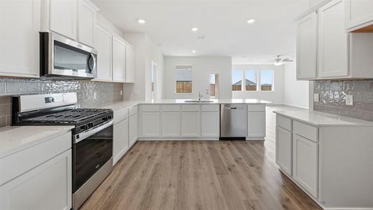 New construction Single-Family house 2432 Grapevine Wy, Celina, TX 75009 plan Medbourne - image